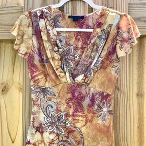 Express flutter sleeve v-neck lightweight top